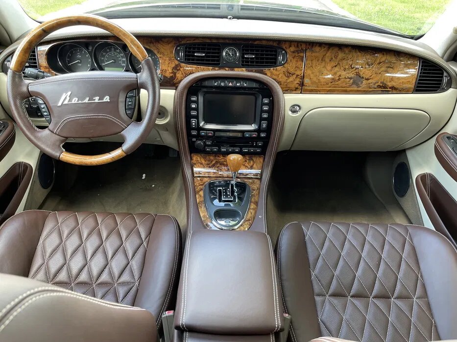 Удовольствие не из дешевых. Сколько стоит ретроавто в Украине и зачем их покупают (фото)